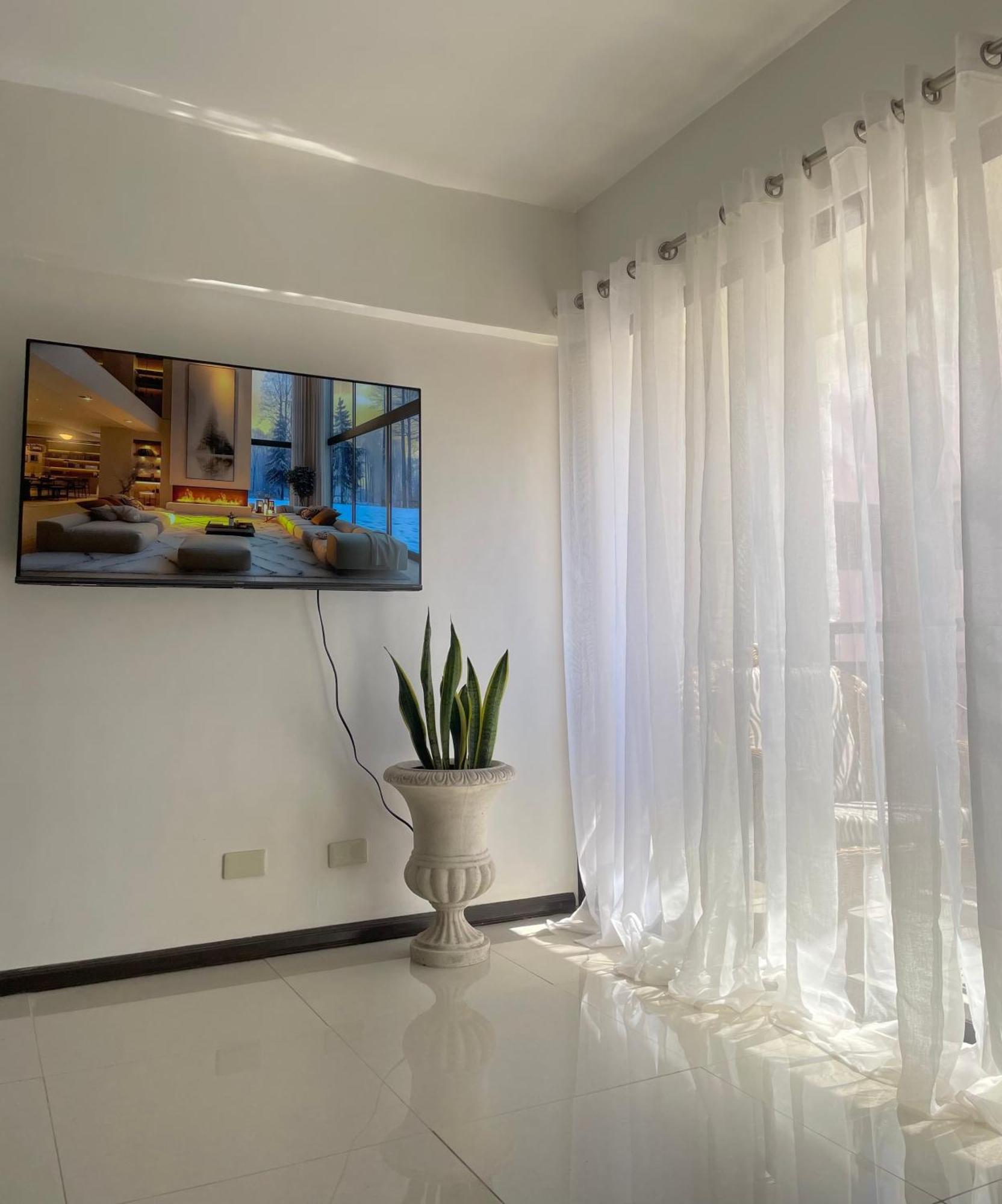 The Premier Suite Lapu-Lapu City Buitenkant foto
